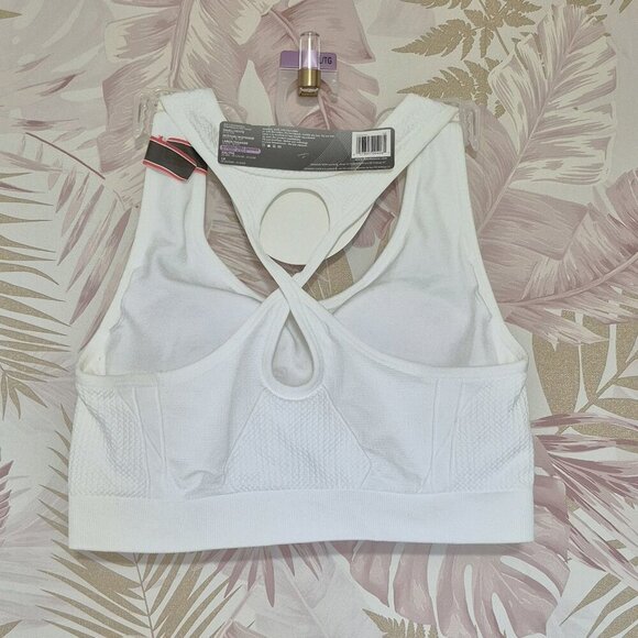 NWT Danskin Now white padded seamless cross-back sports bra, XL - Picture 4 of 4